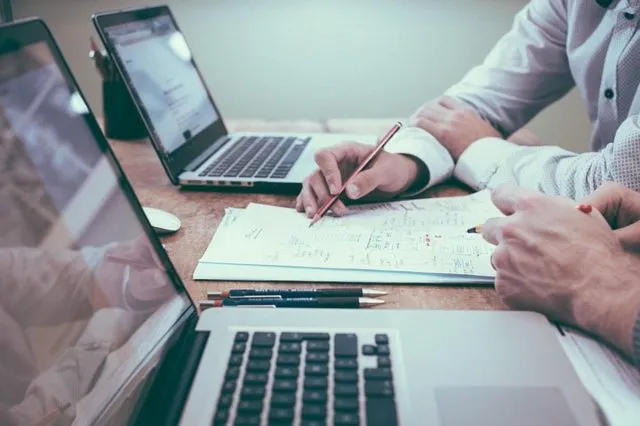 Jaką metodę rozwoju oprogramowania wybrać dla startup-u?